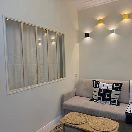 Charming Getaway In Le Marais - Oberkampf Working & Living * Paris